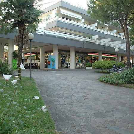 Residence Isvico 利尼亚诺萨比亚多罗 外观 照片