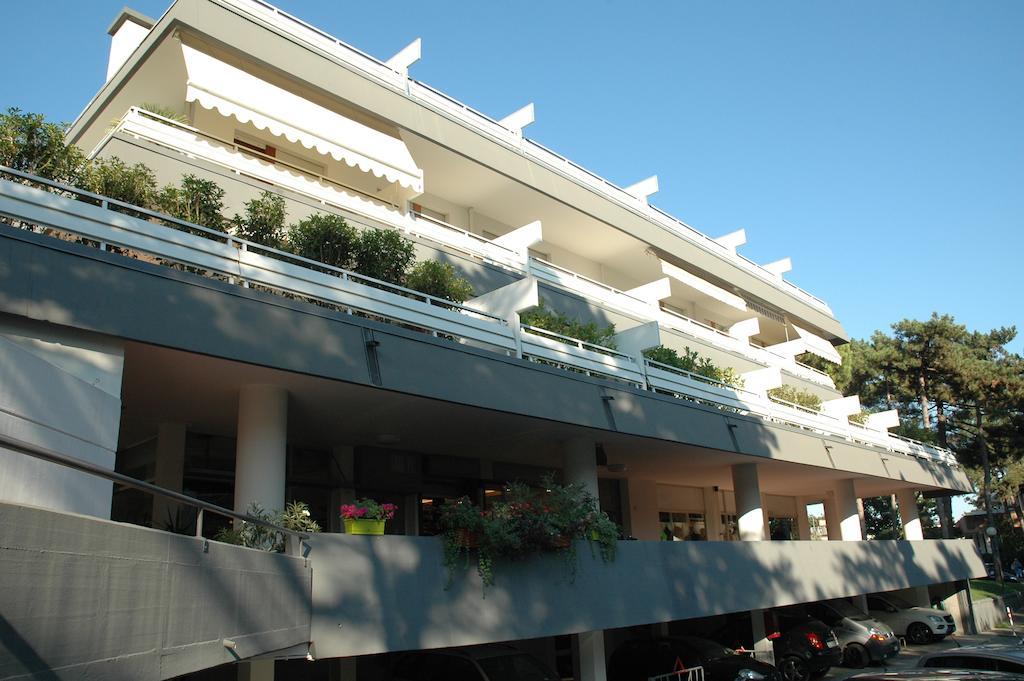 Residence Isvico 利尼亚诺萨比亚多罗 外观 照片